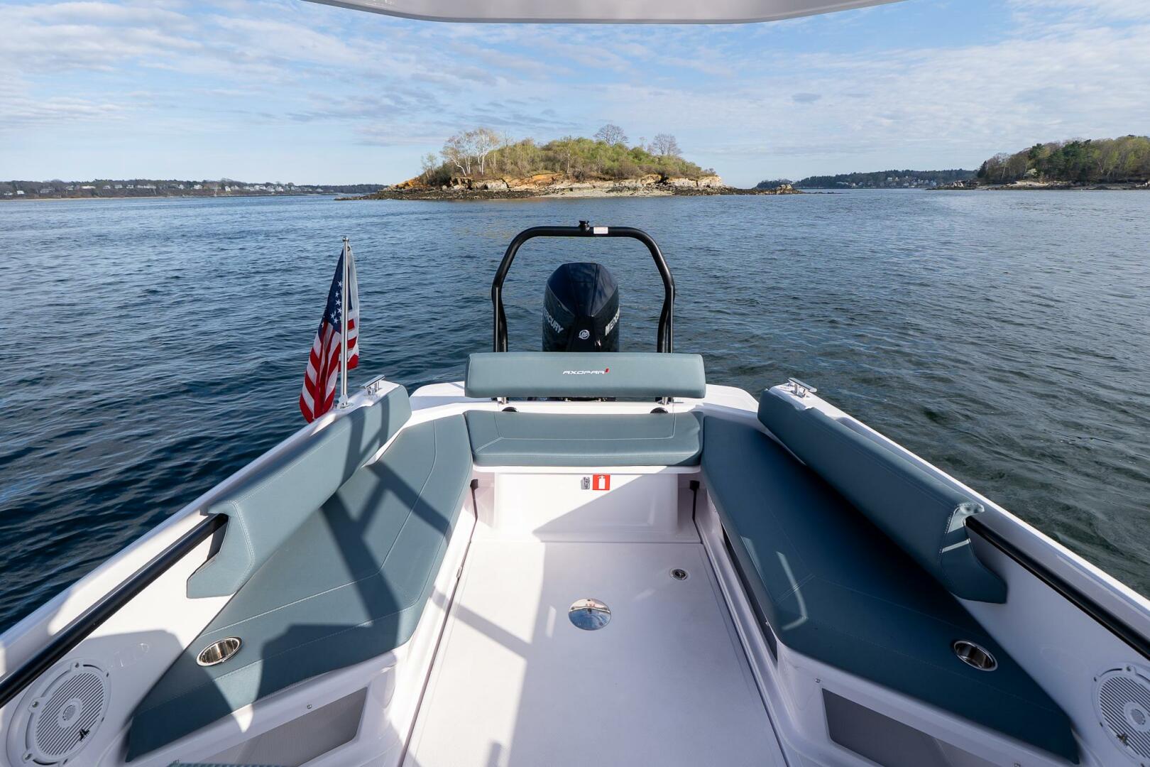 Slide: The Image of Axopar Cross Top 2025 - 5294066