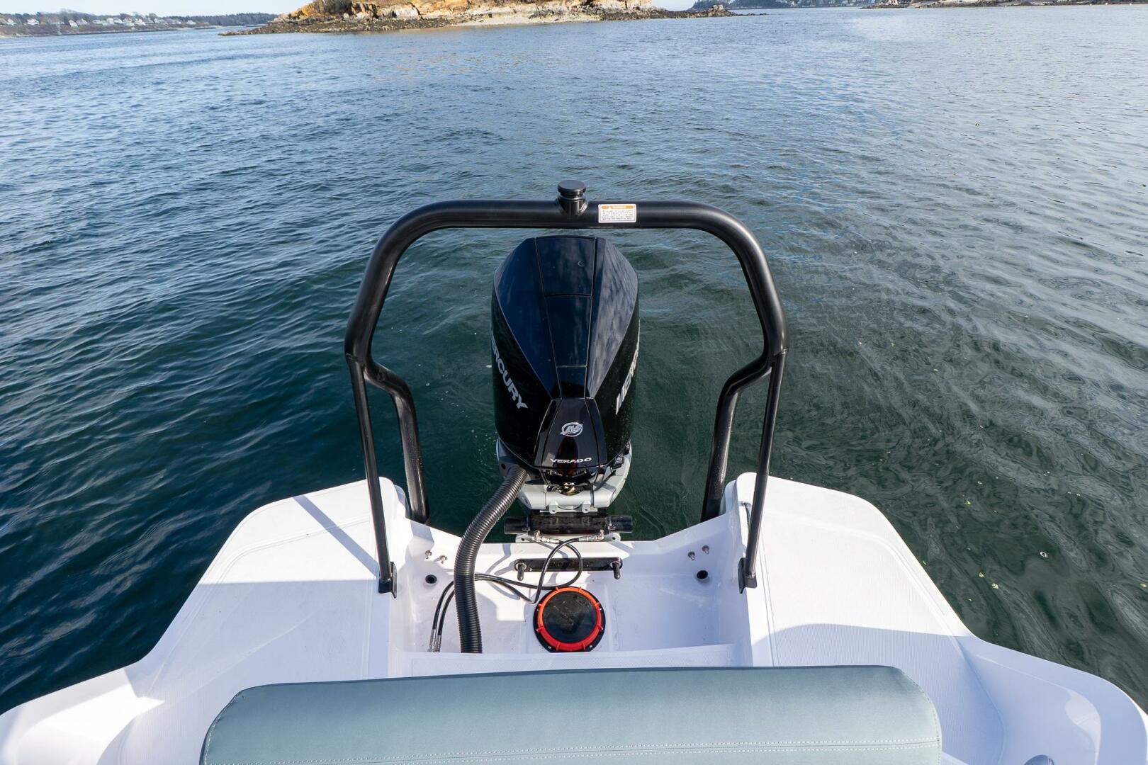 Slide: The Image of Axopar Cross Top 2025 - 5294069