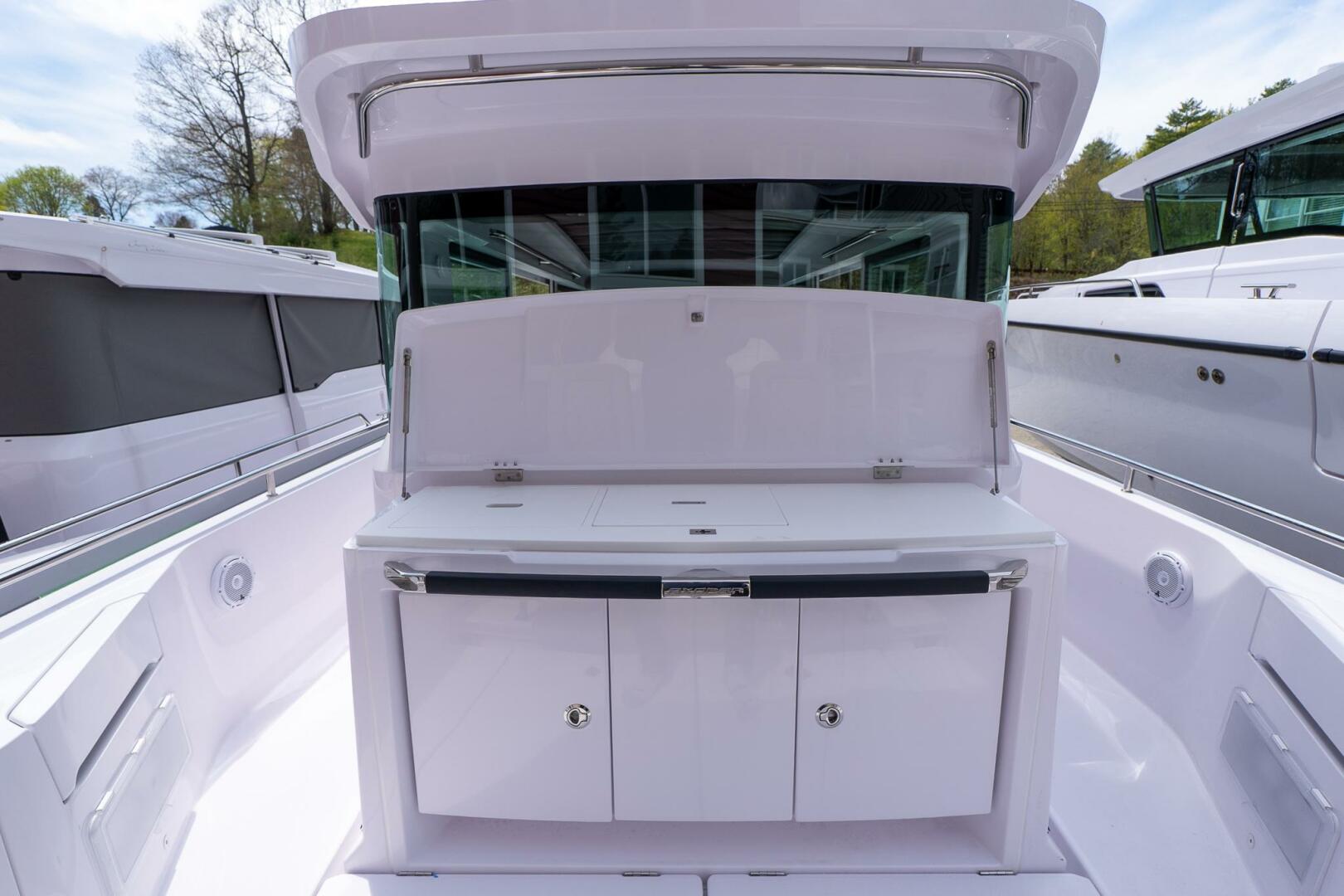 Slide: The Image of Axopar Wetbar 2024 - 5292694