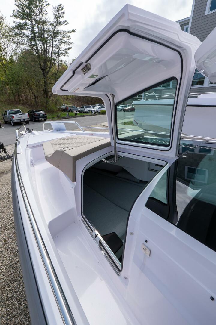 Slide: The Image of Axopar Wetbar 2024 - 5292698