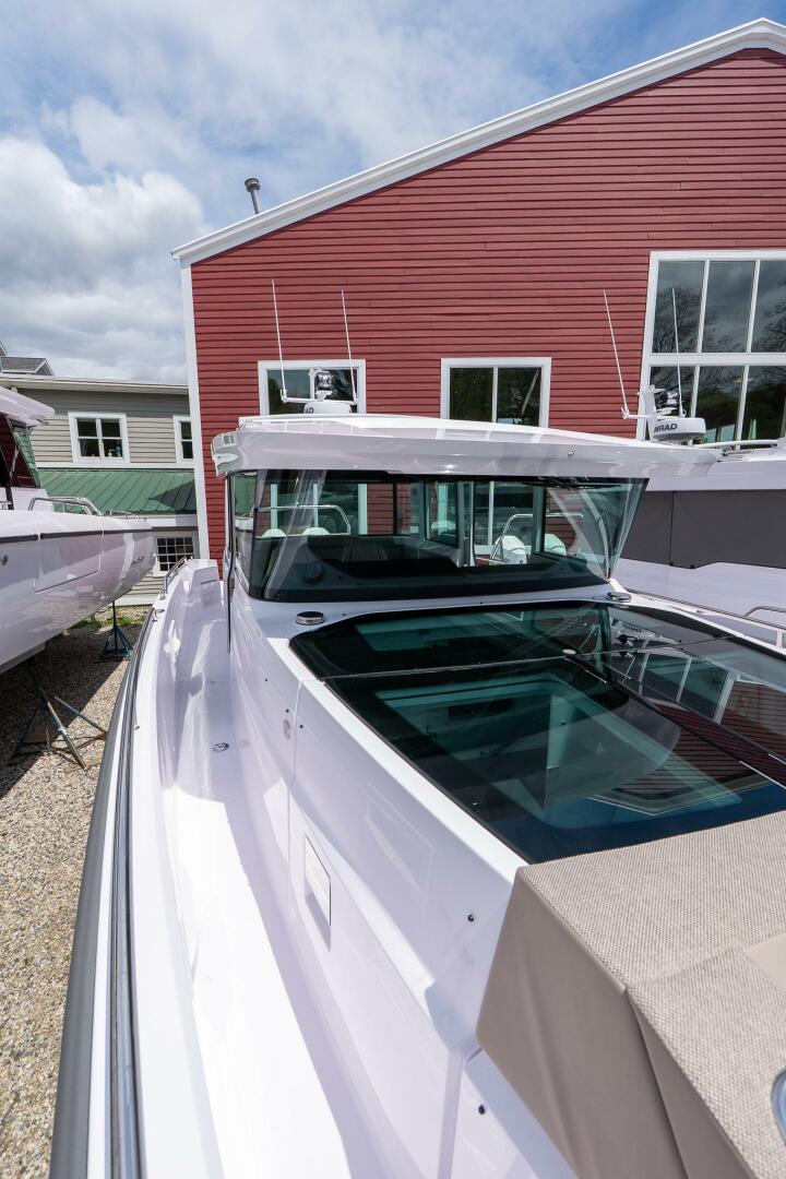 Slide: The Image of Axopar Wetbar 2024 - 5292706