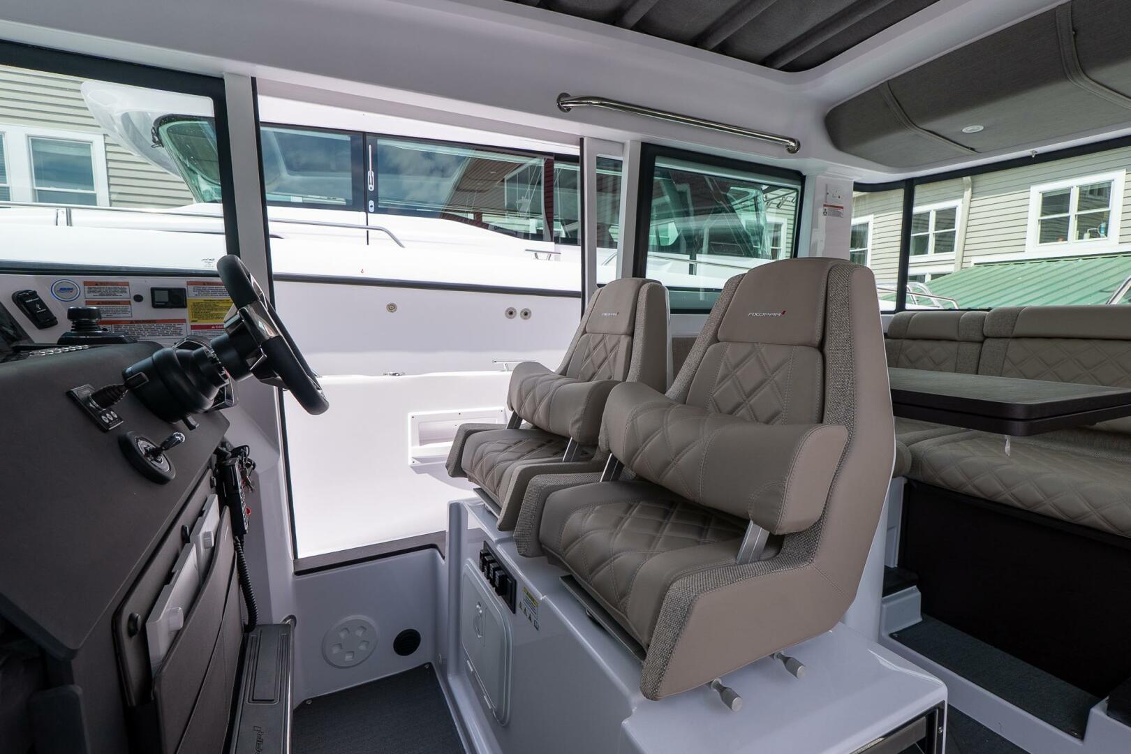 Slide: The Image of Axopar Wetbar 2024 - 5292714