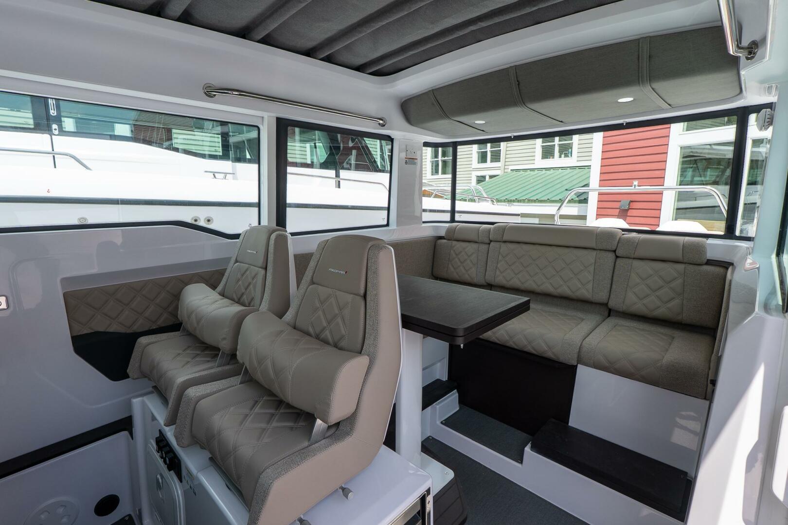 Slide: The Image of Axopar Wetbar 2024 - 5294338