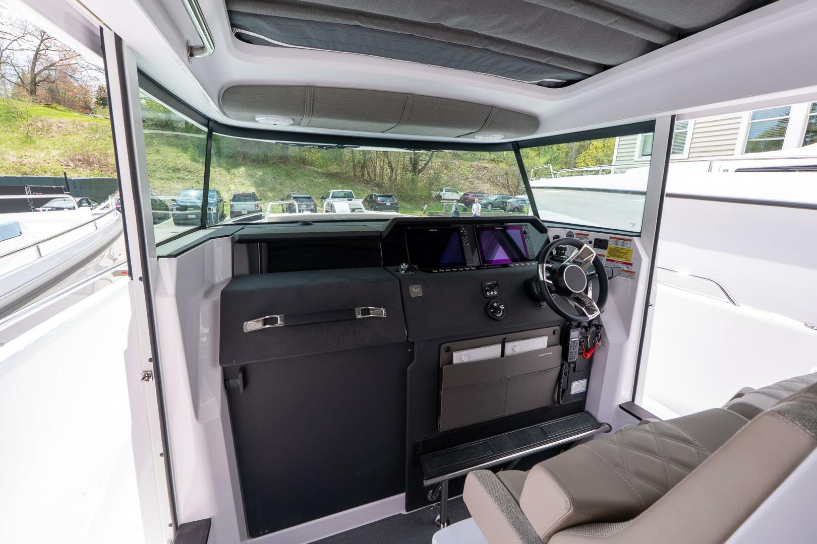 Slide: The Image of Axopar Wetbar 2024 - 5294345