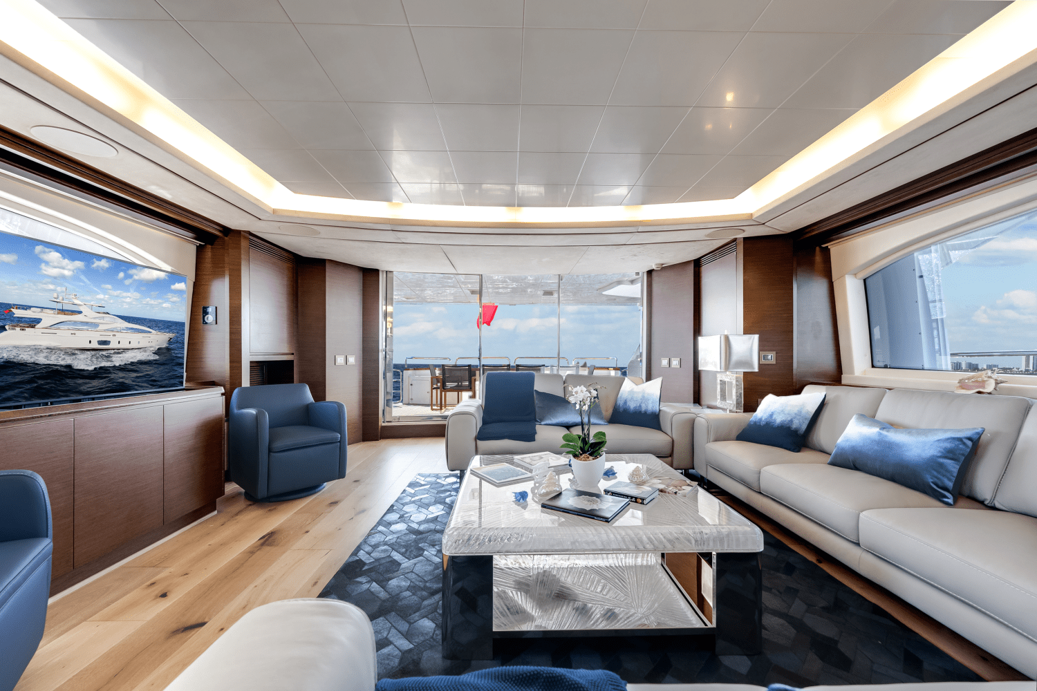 Slide: The Image of Azimut 105 2009 - 10