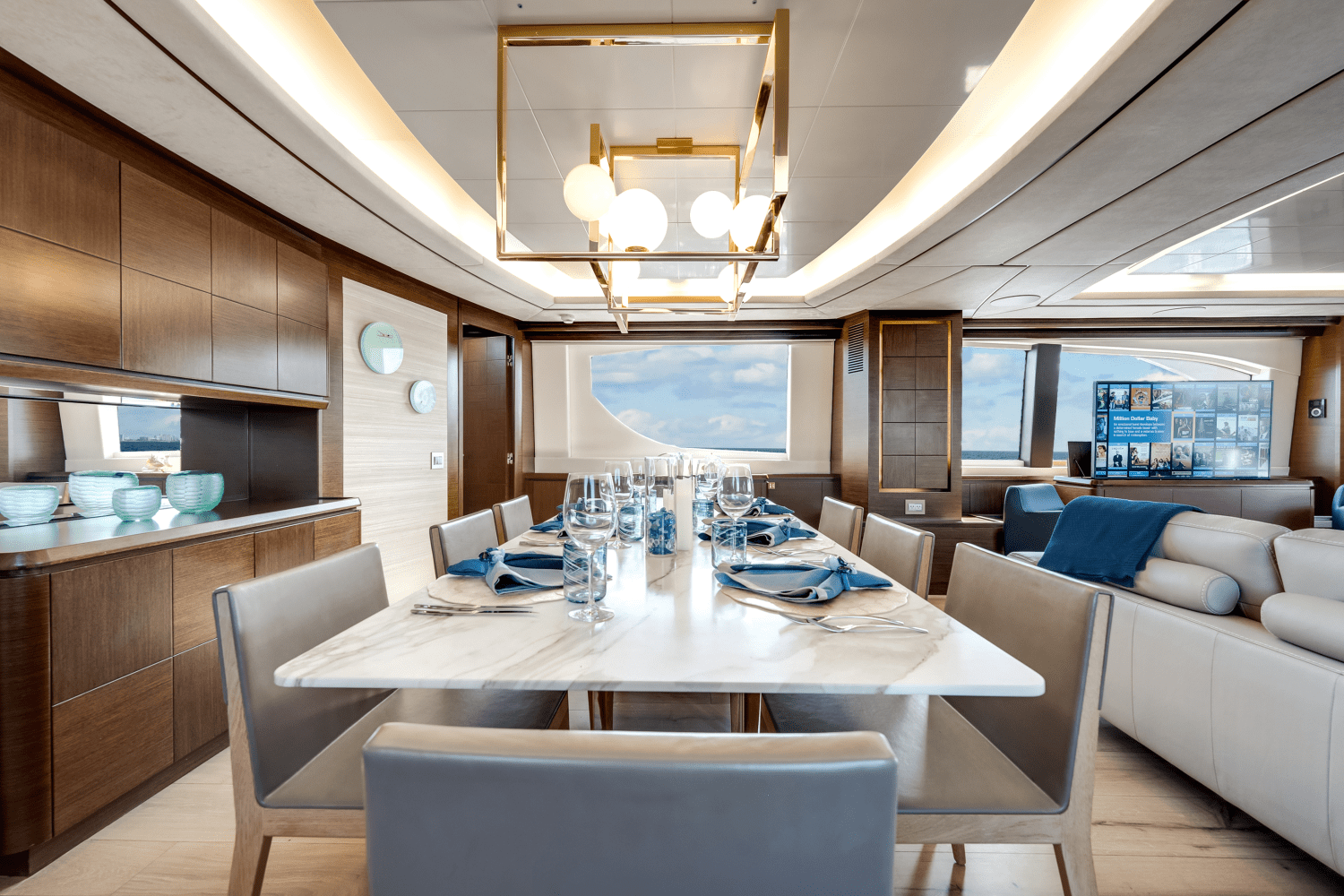 Slide: The Image of Azimut 105 2009 - 12