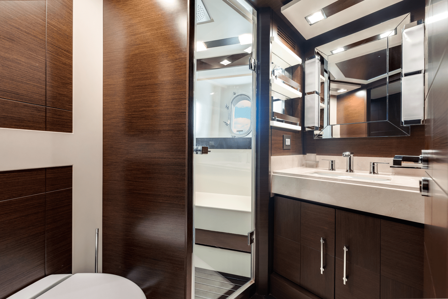 Slide: The Image of Azimut 105 2009 - 25