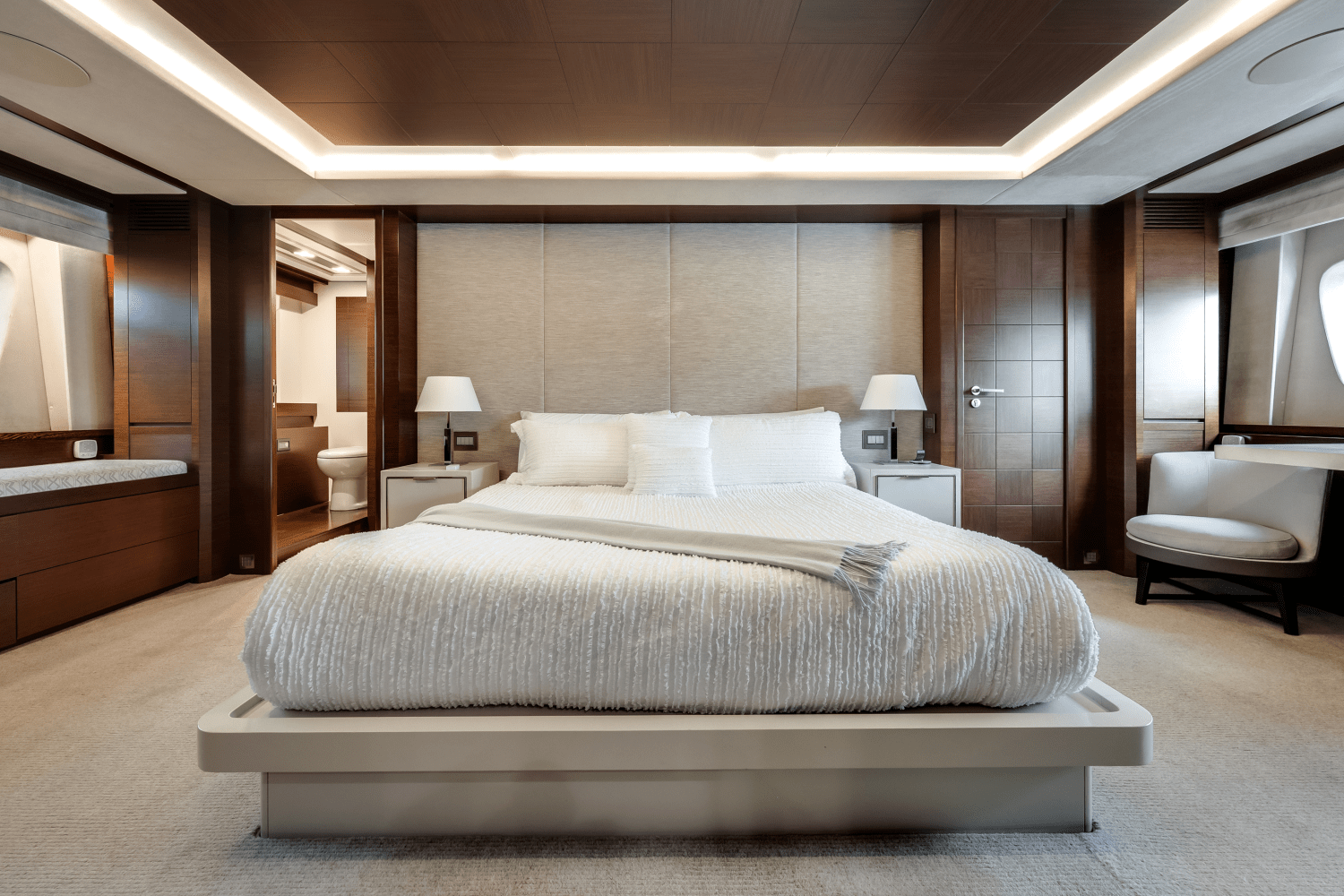 Slide: The Image of Azimut 105 2009 - 31