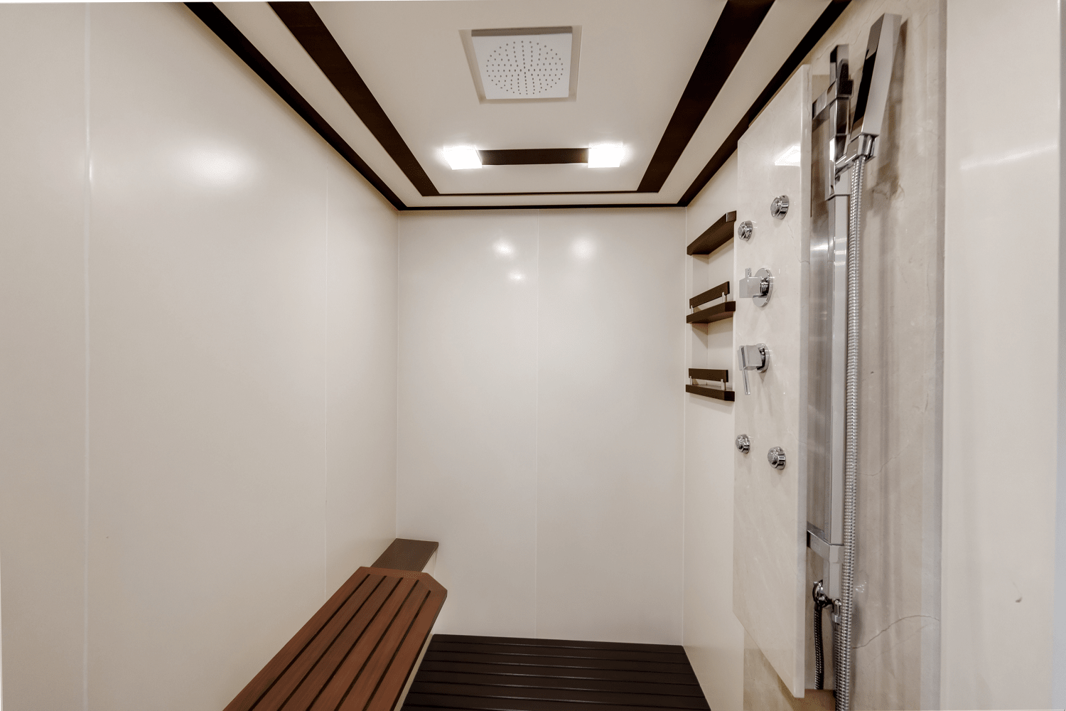 Slide: The Image of Azimut 105 2009 - 37