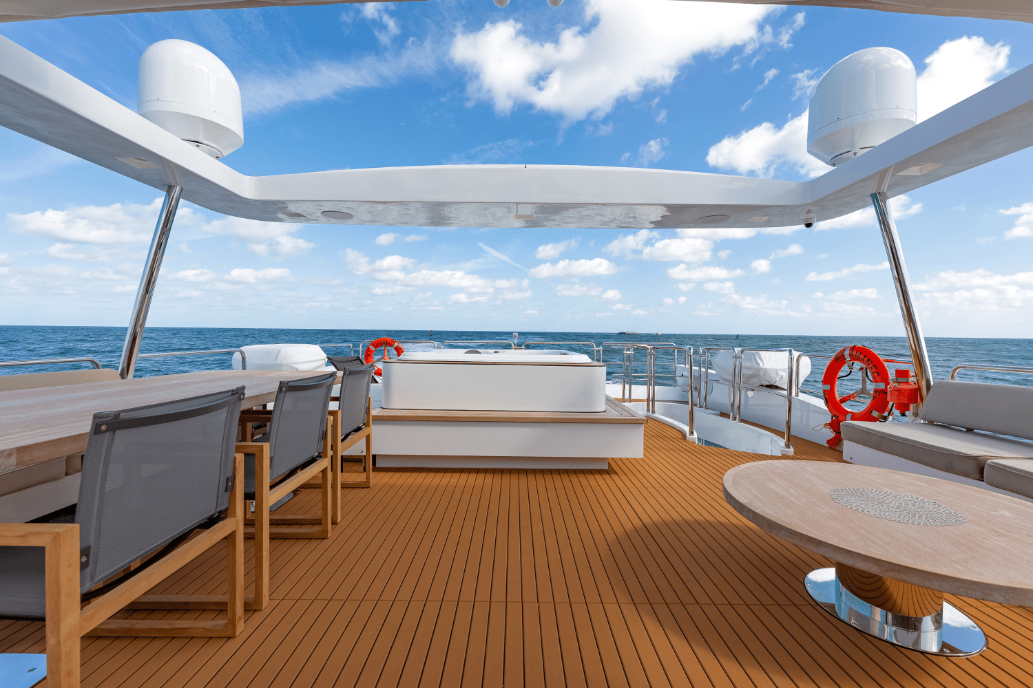 Slide: The Image of Azimut 105 2009 - 43