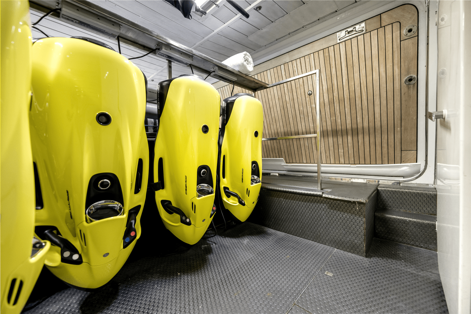 Slide: The Image of Azimut 105 2009 - 56