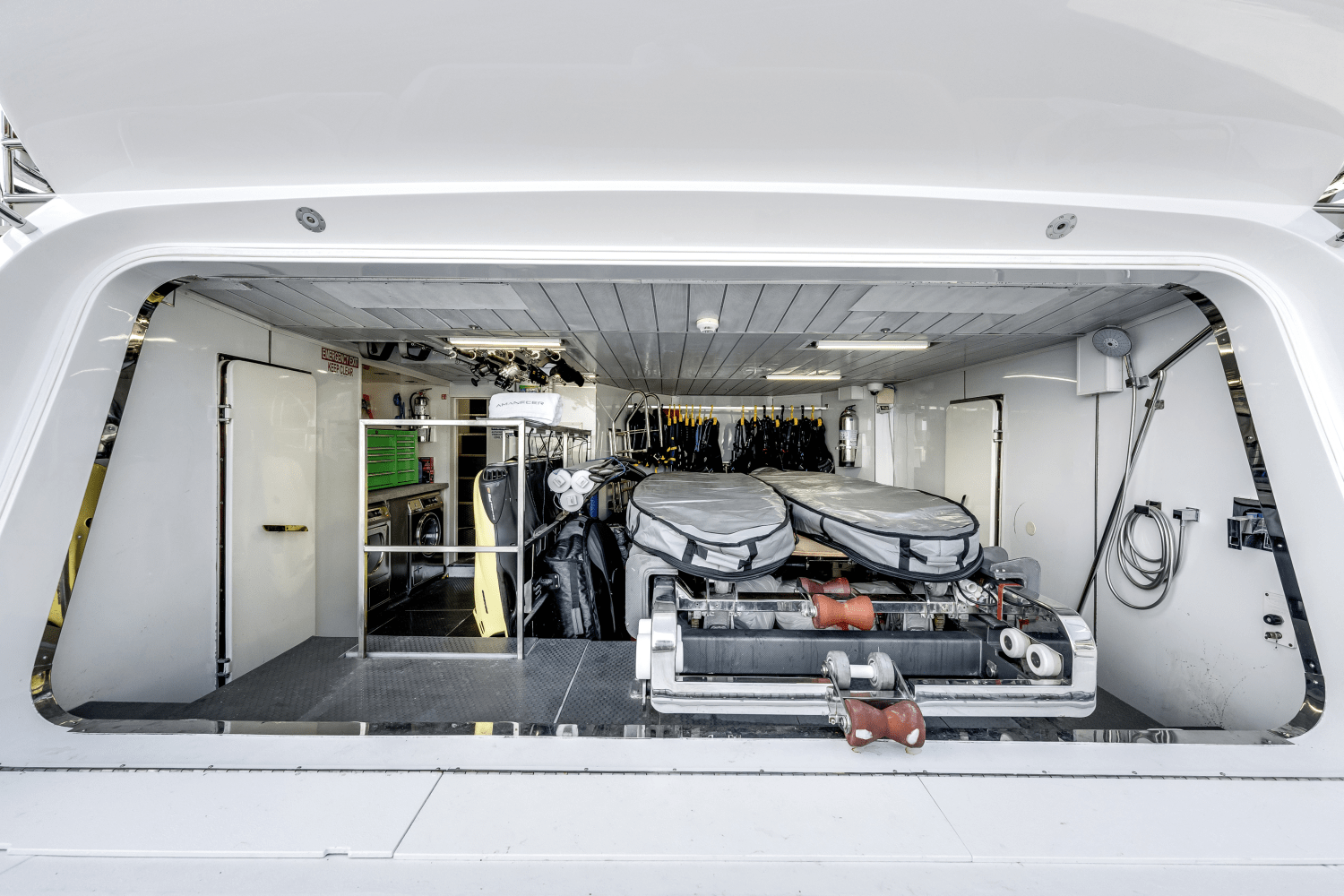 Slide: The Image of Azimut 105 2009 - 69