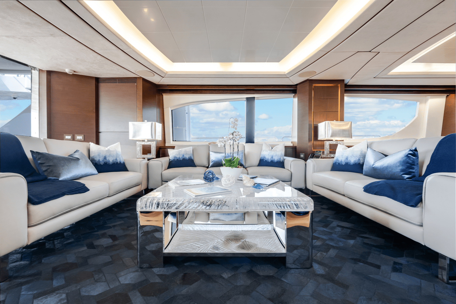 Slide: The Image of Azimut 105 2009 - 7