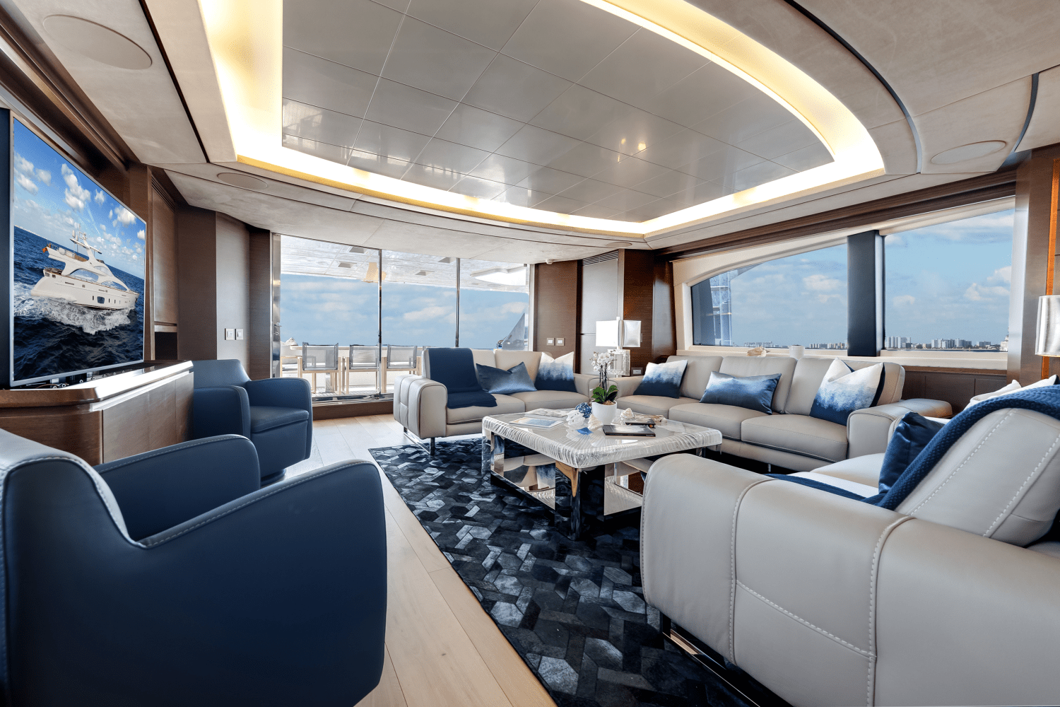 Slide: The Image of Azimut 105 2009 - 8