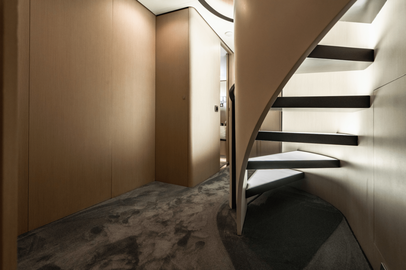 Slide: The Image of Azimut 32 METRI 2023 - 5095405
