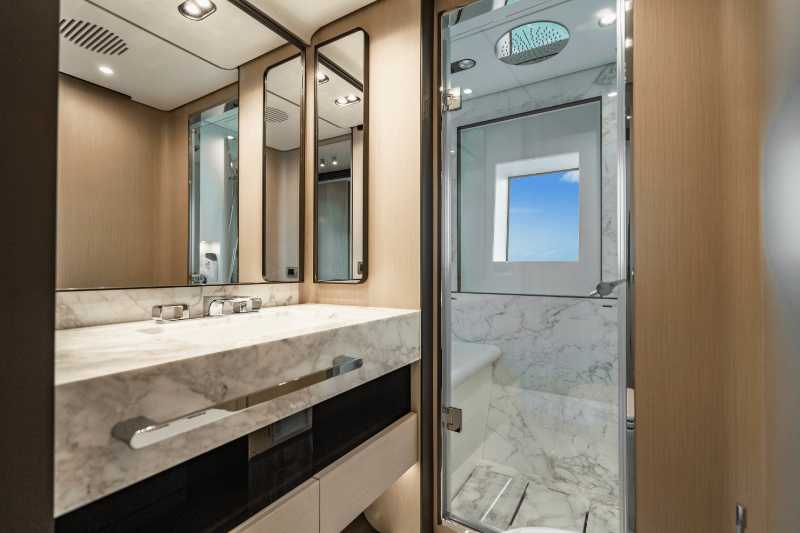Slide: The Image of Azimut 32 METRI 2023 - 5095408