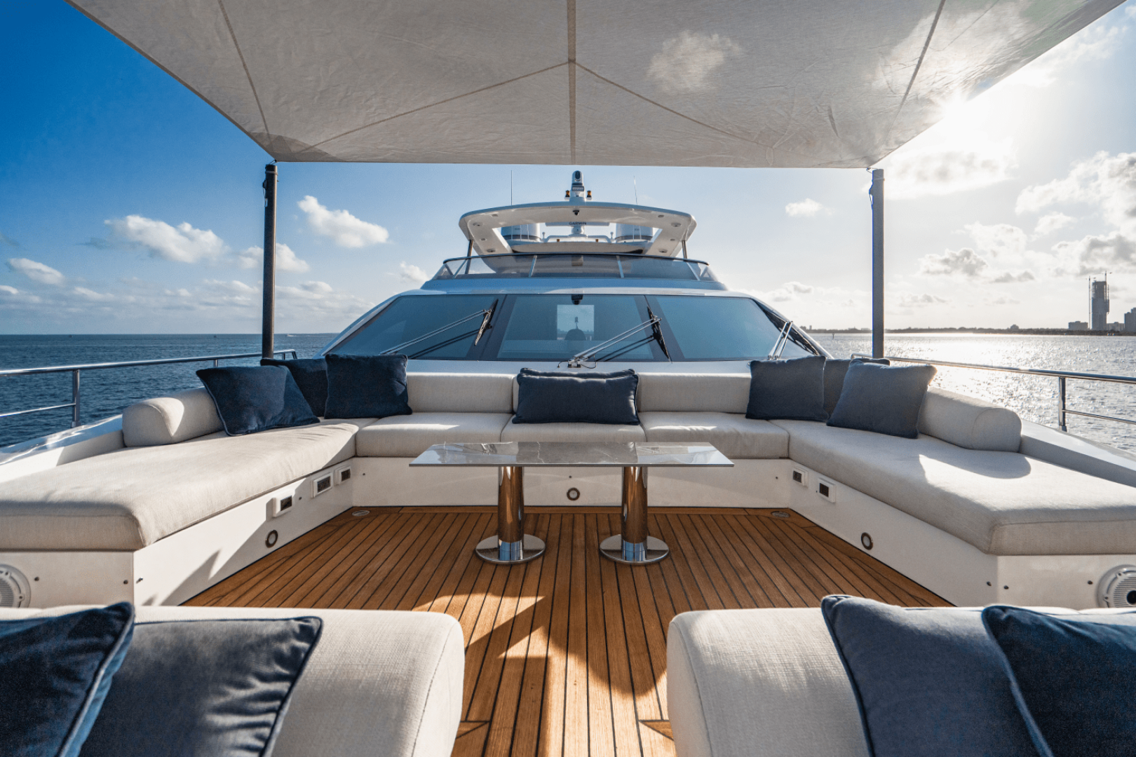Slide: The Image of Azimut 32 METRI 2023 - 5095426