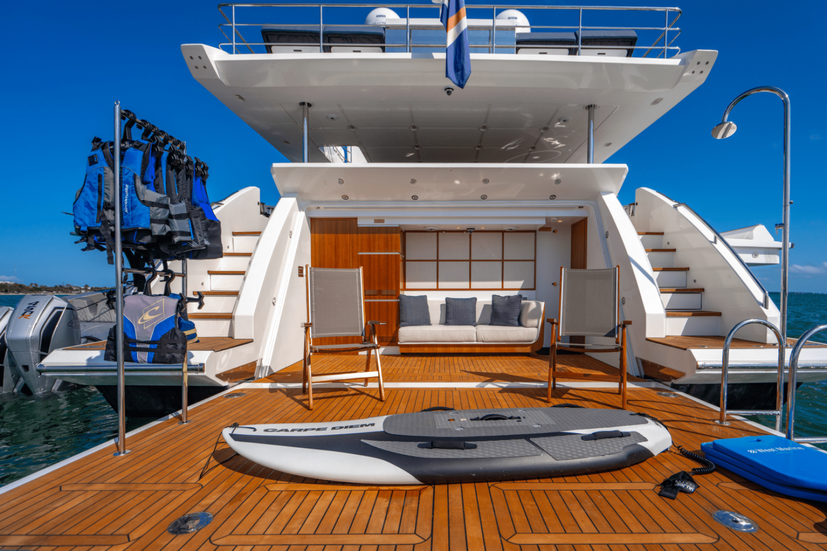 Slide: The Image of Azimut 32 METRI 2023 - 5095428