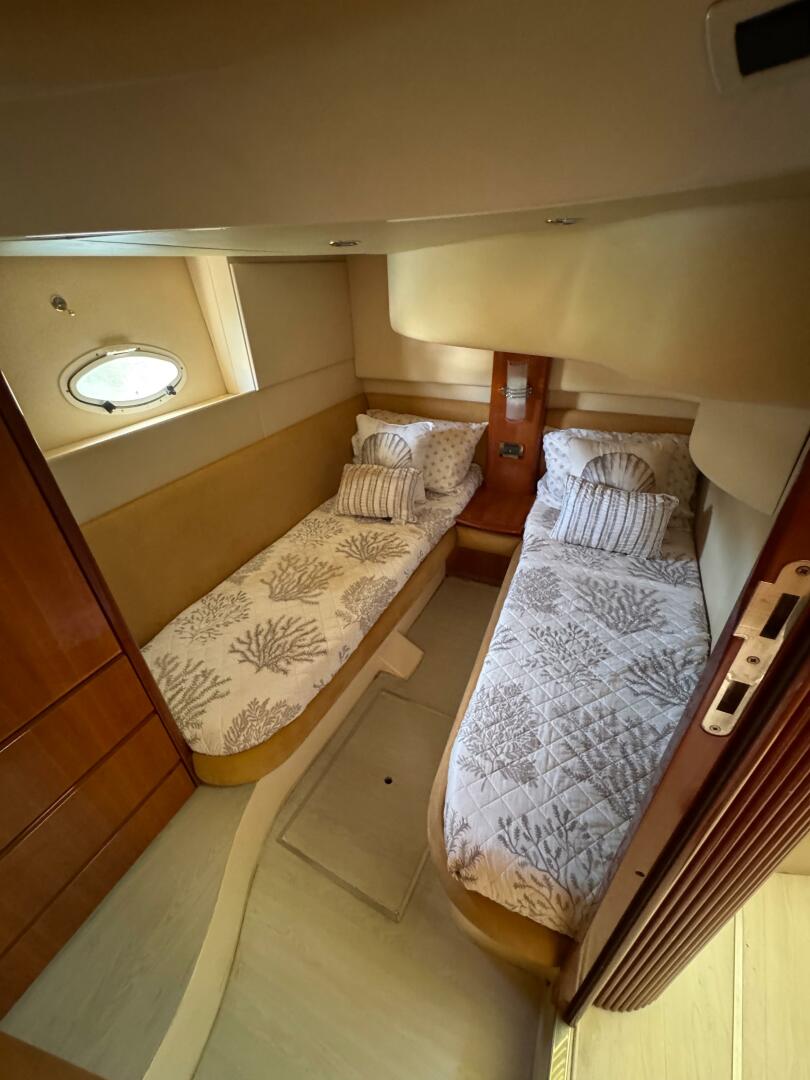 Slide: The Image of Azimut 42 Fly 2005 - 5199577