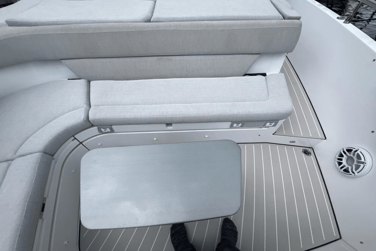 Slide: The Image of Azimut 42 VERVE 2022 - 21