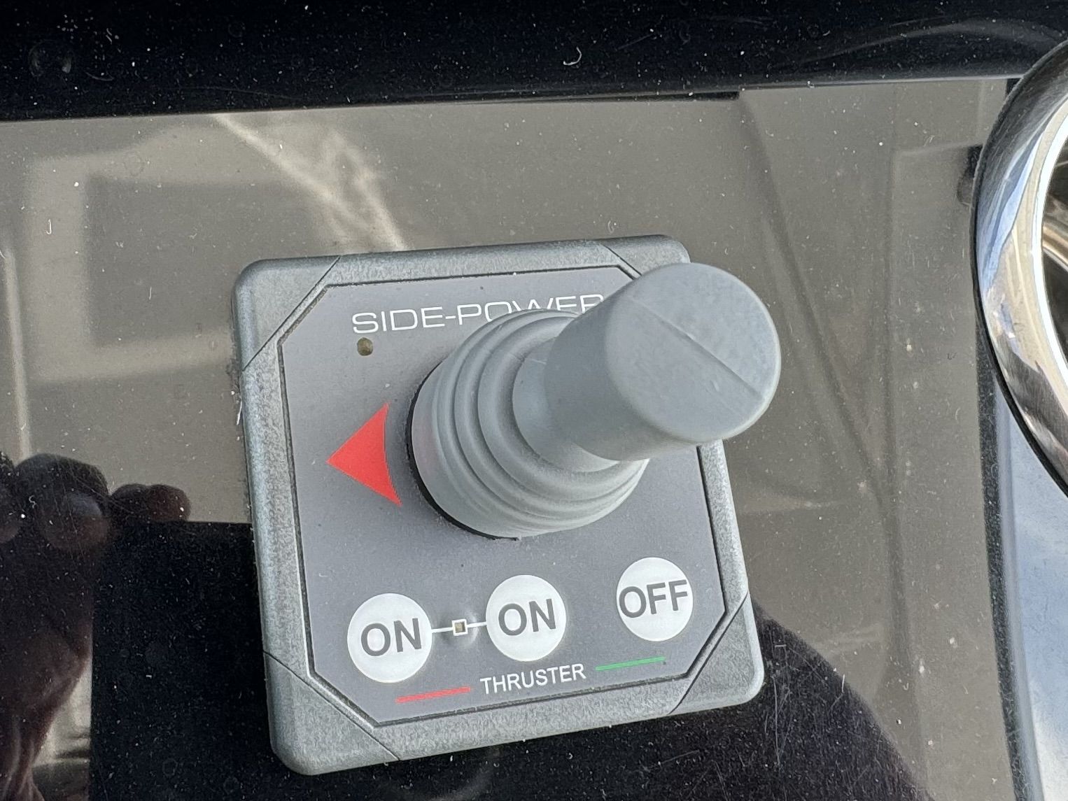 Slide: The Image of Azimut 42 VERVE 2024 - 22