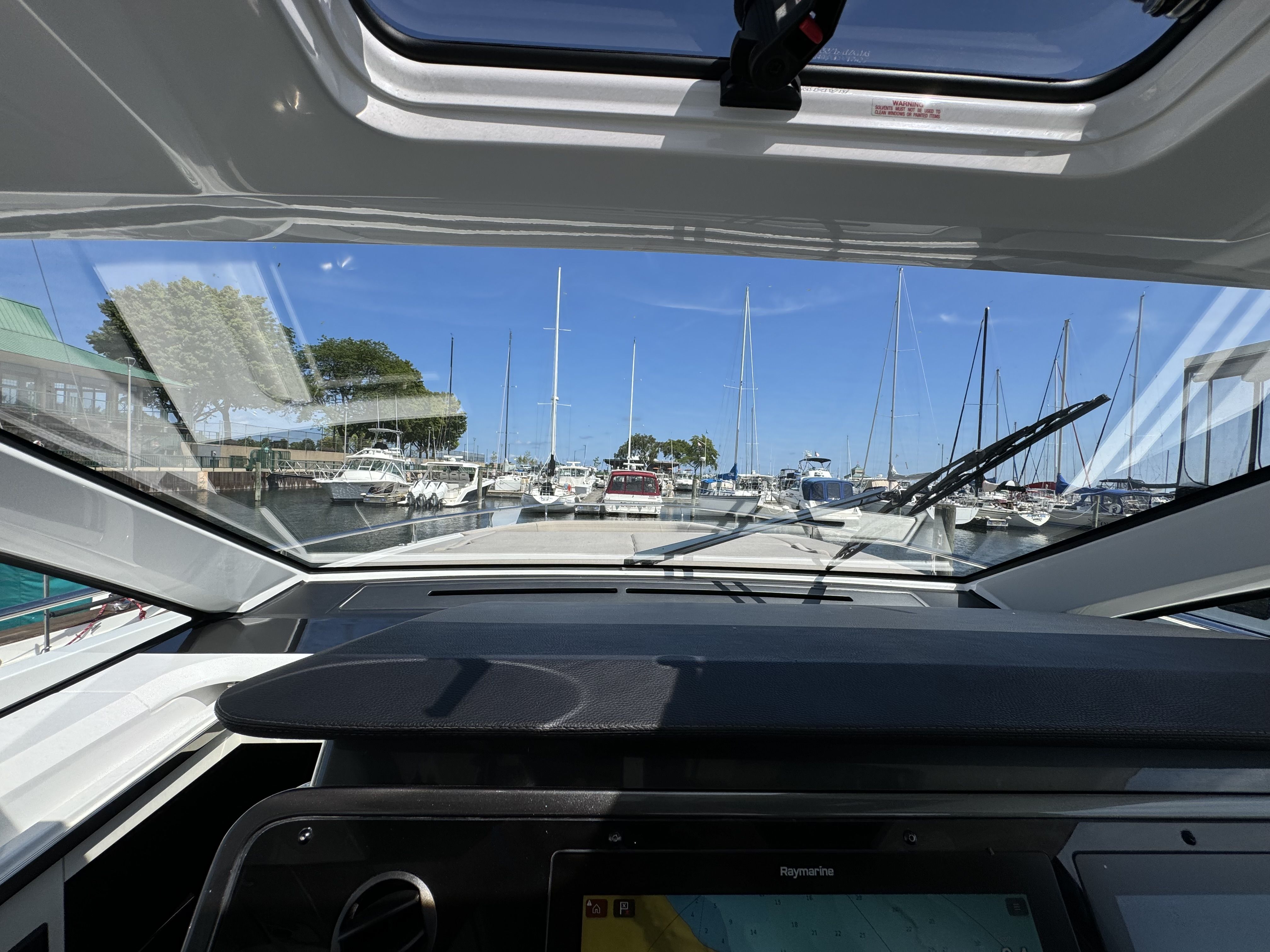 Slide: The Image of Azimut 42 VERVE 2024 - 25