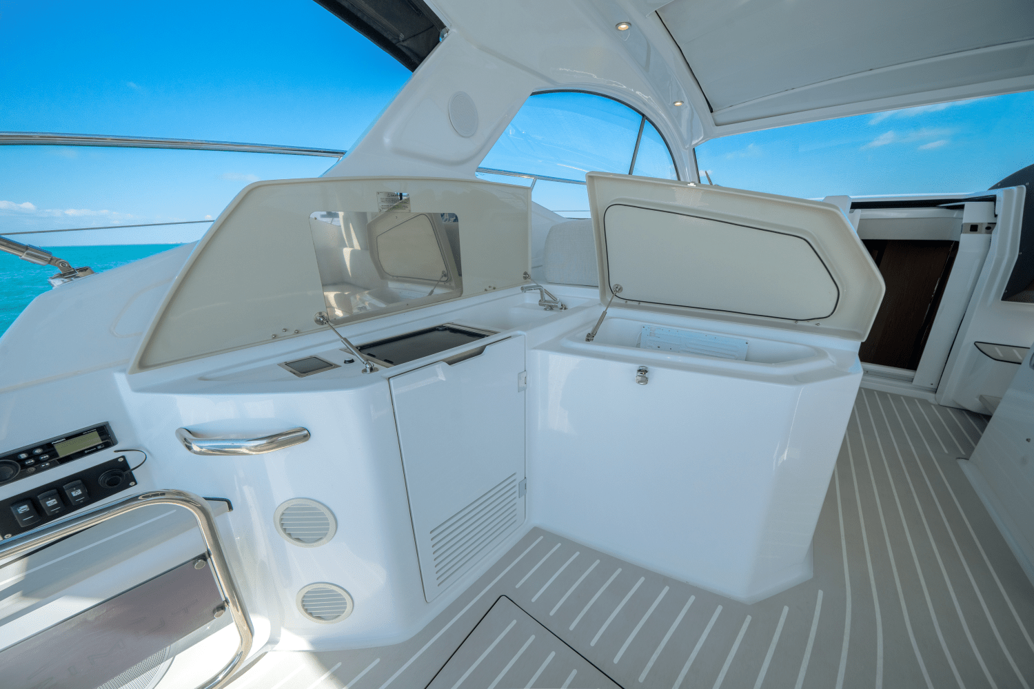 Slide: The Image of Azimut 45 ATLANTIS 2024 - 20
