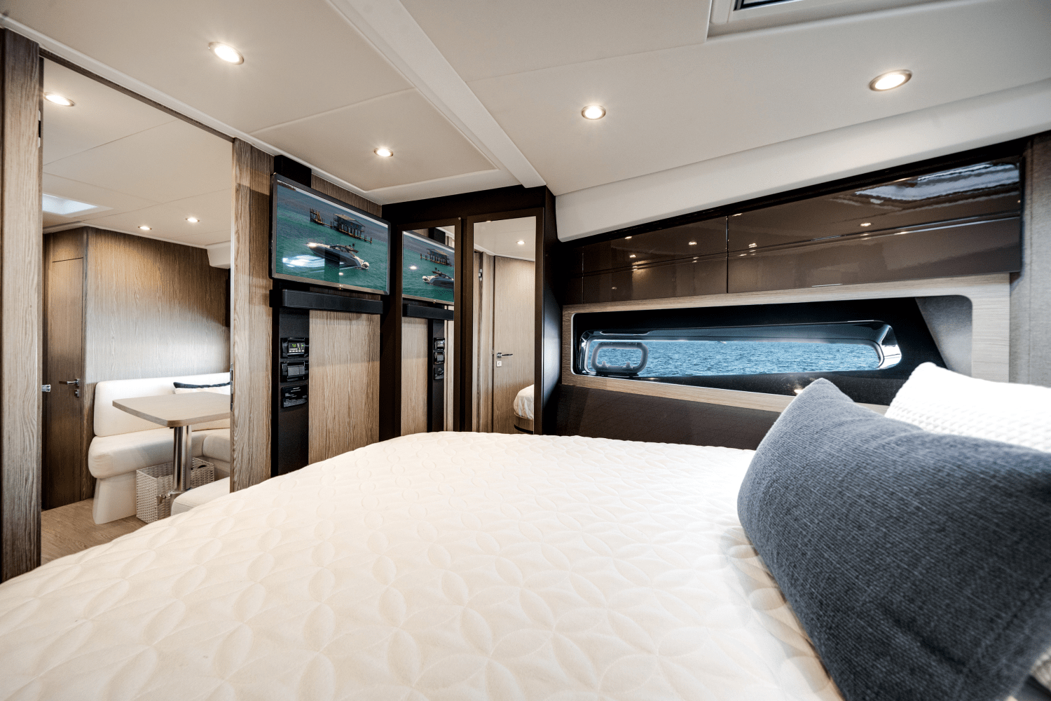 Slide: The Image of Azimut 45 ATLANTIS 2024 - 31