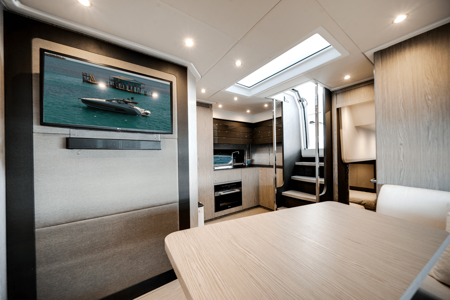 Slide: The Image of Azimut 45 ATLANTIS 2024 - 36