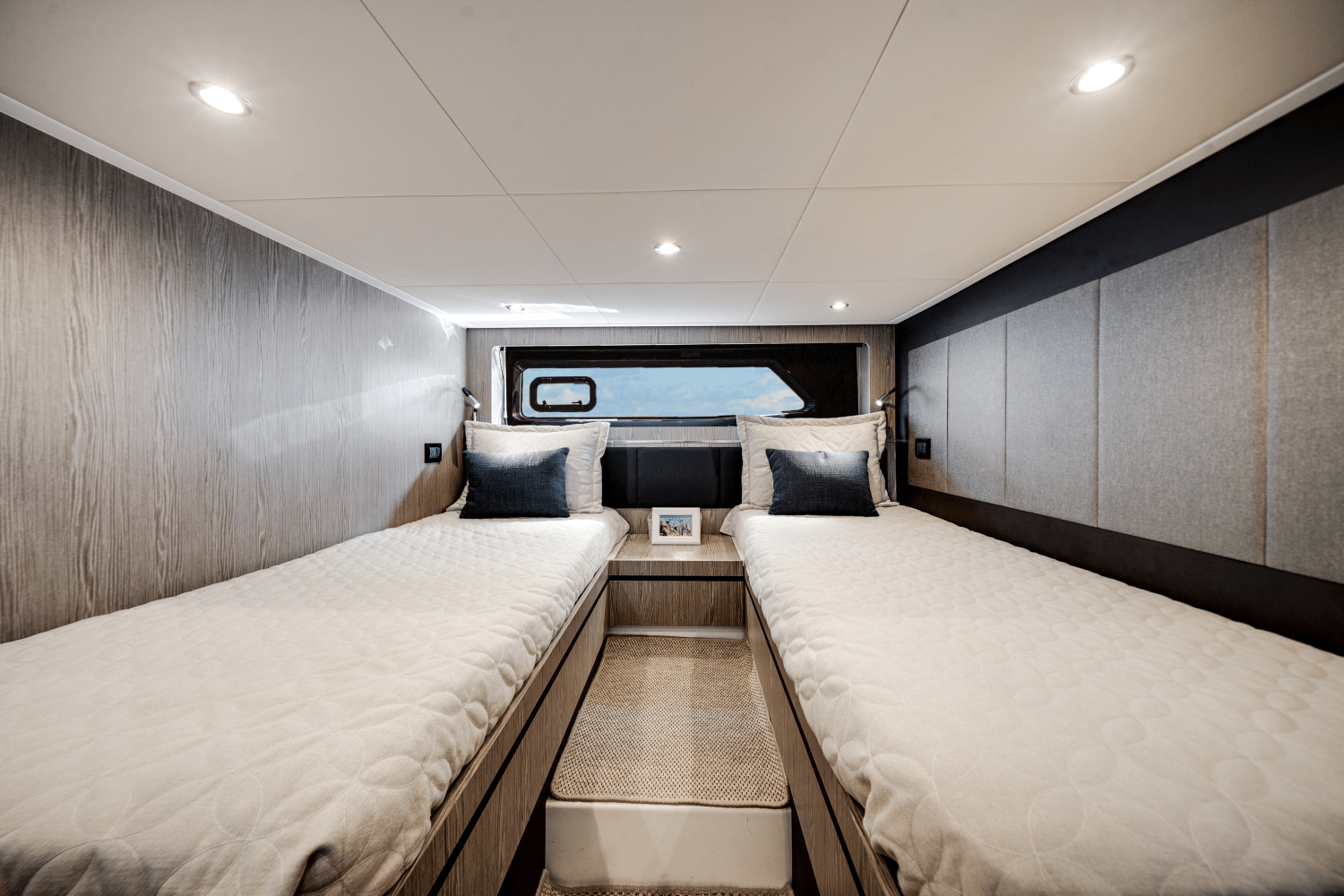 Slide: The Image of Azimut 45 ATLANTIS 2024 - 41