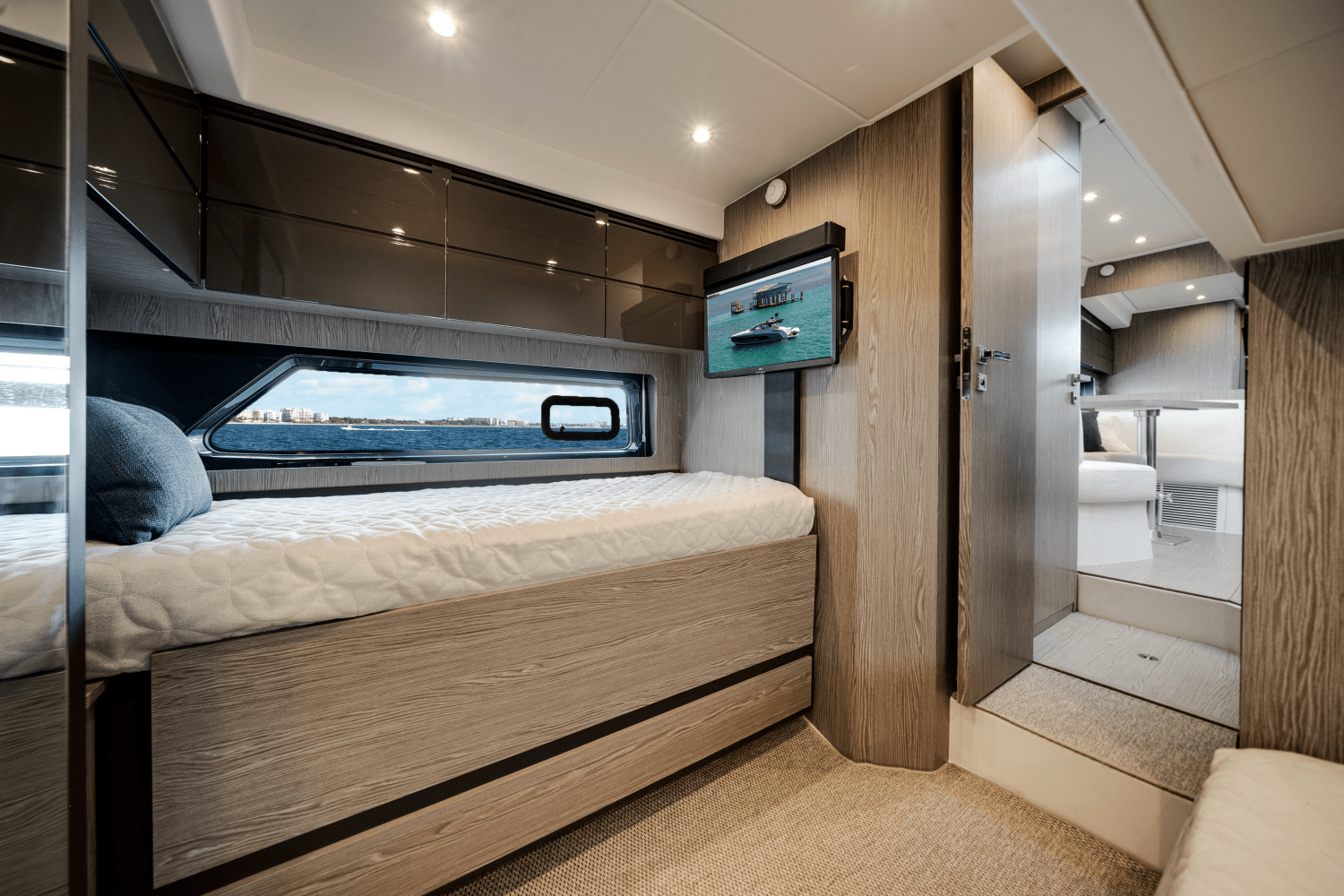 Slide: The Image of Azimut 45 ATLANTIS 2024 - 42