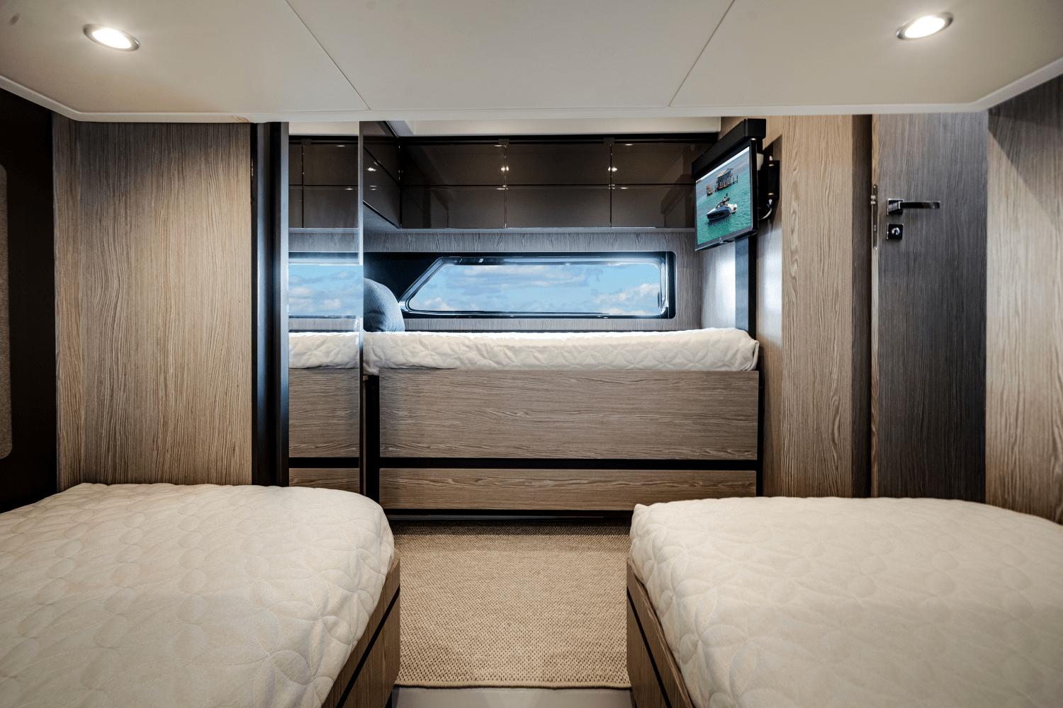 Slide: The Image of Azimut 45 ATLANTIS 2024 - 43