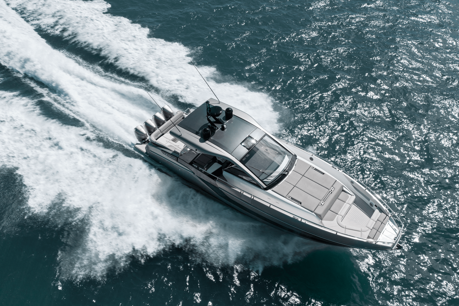 Slide: The Image of Azimut 47 VERVE 2023 - 3