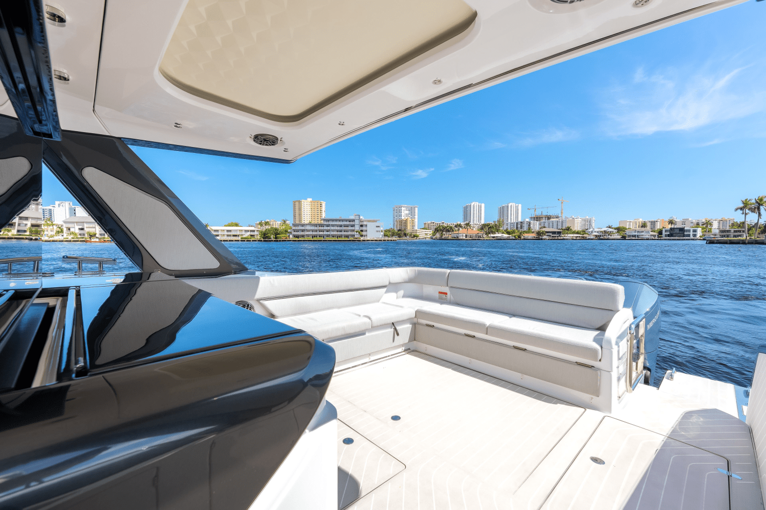 Slide: The Image of Azimut 48 VERVE 2024 - 22