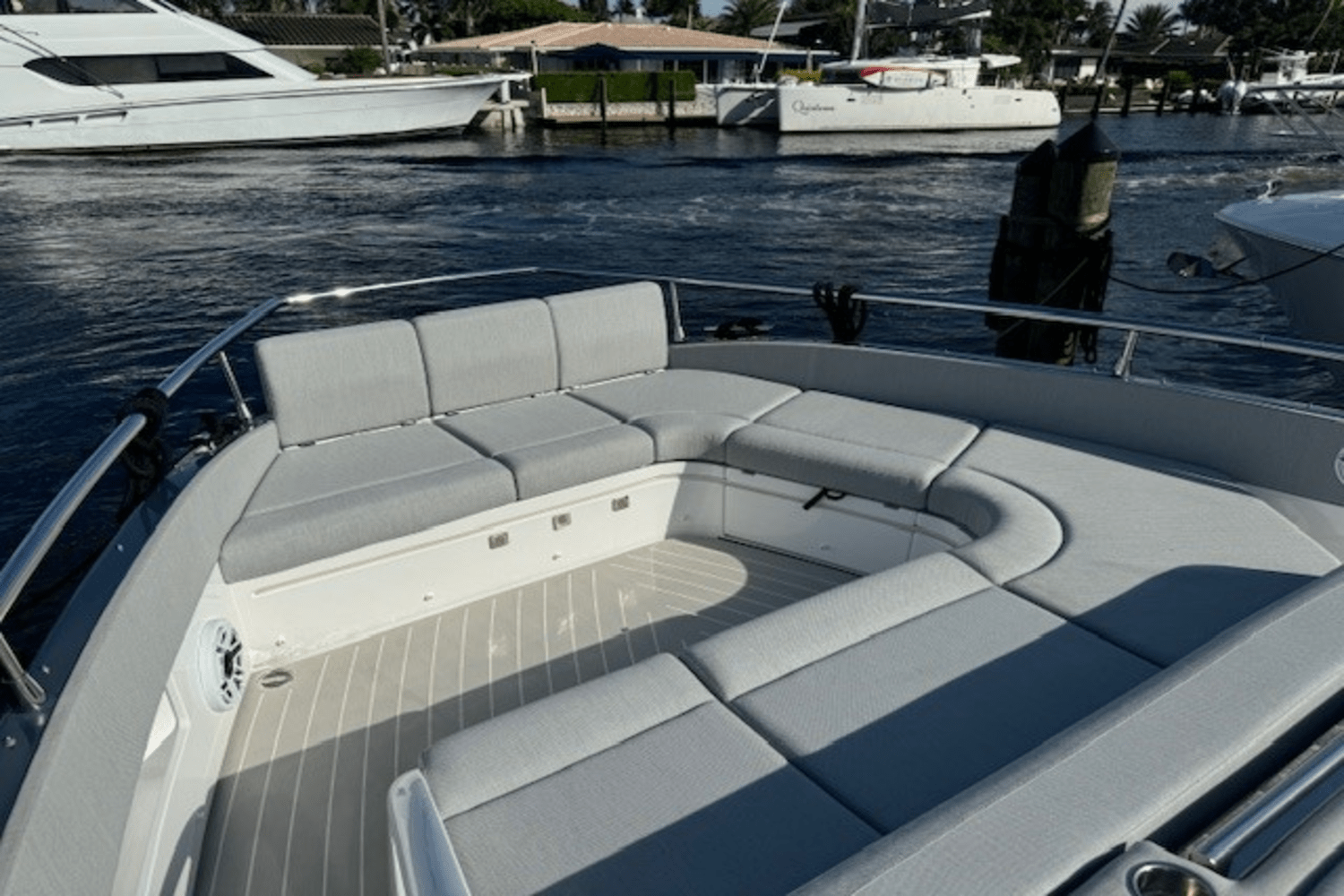 Slide: The Image of Azimut 48 VERVE 2024 - 26