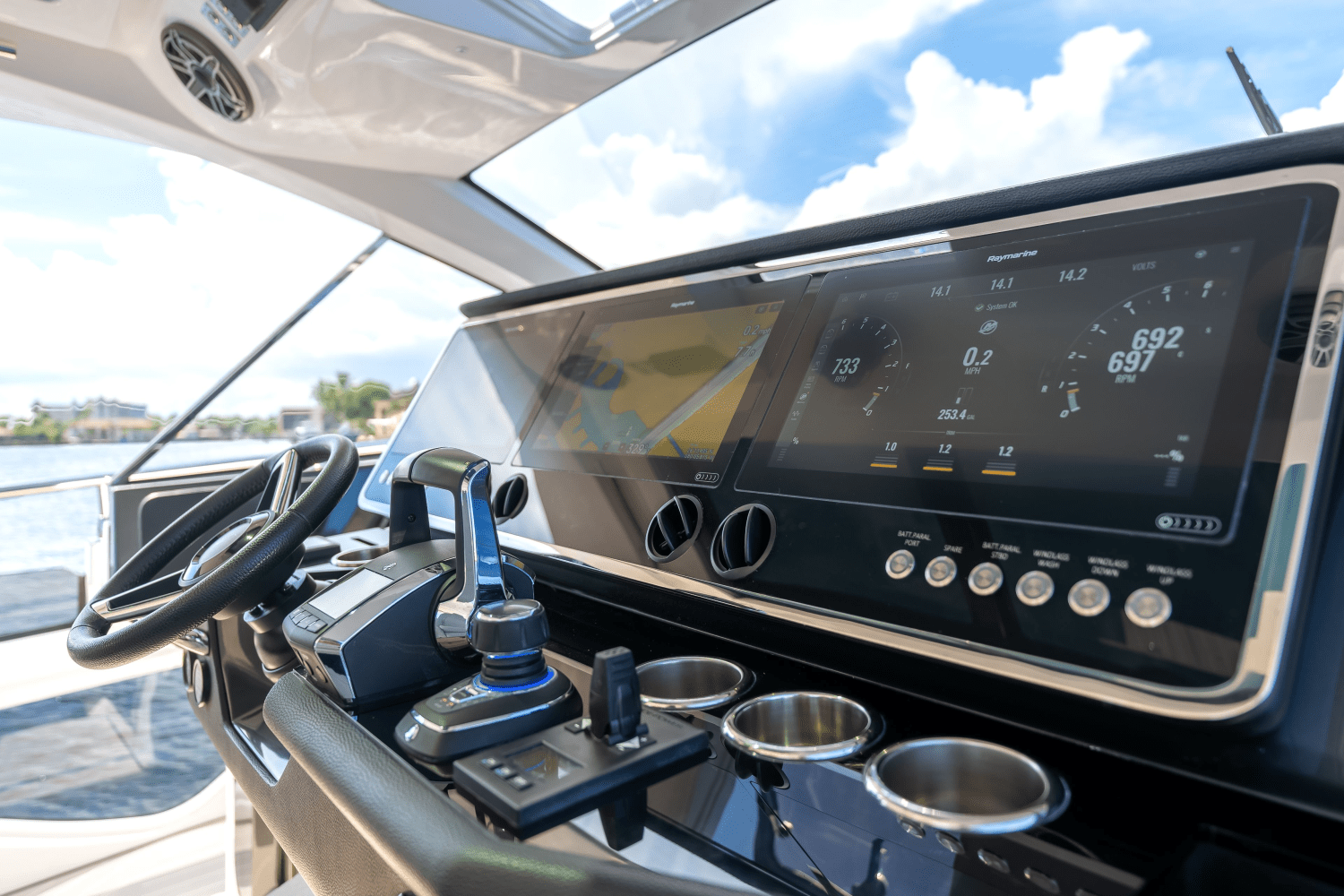 Slide: The Image of Azimut 48 VERVE 2024 - 35