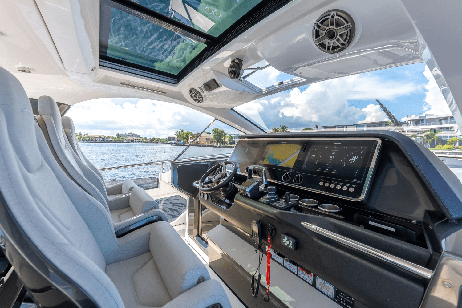 Slide: The Image of Azimut 48 VERVE 2024 - 36