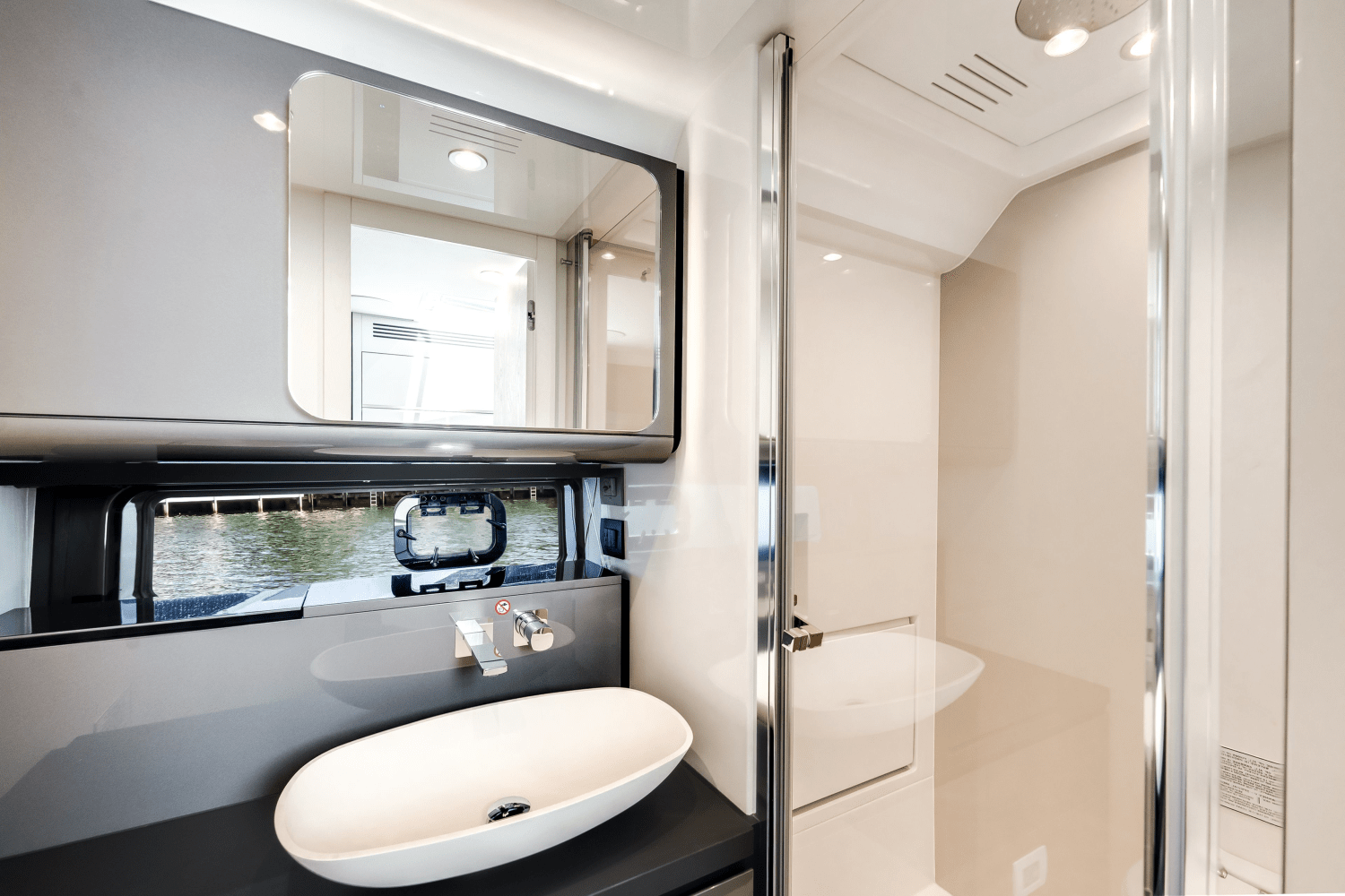 Slide: The Image of Azimut 48 VERVE 2024 - 54