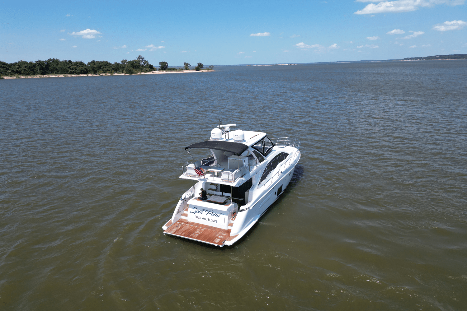 Slide: The Image of Azimut 50 FLY 2020 - 11