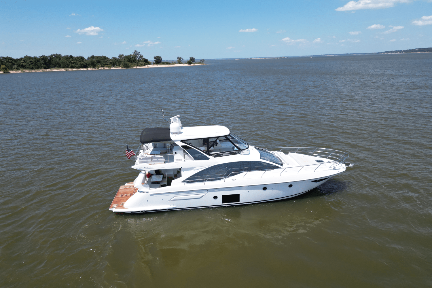 Slide: The Image of Azimut 50 FLY 2020 - 13