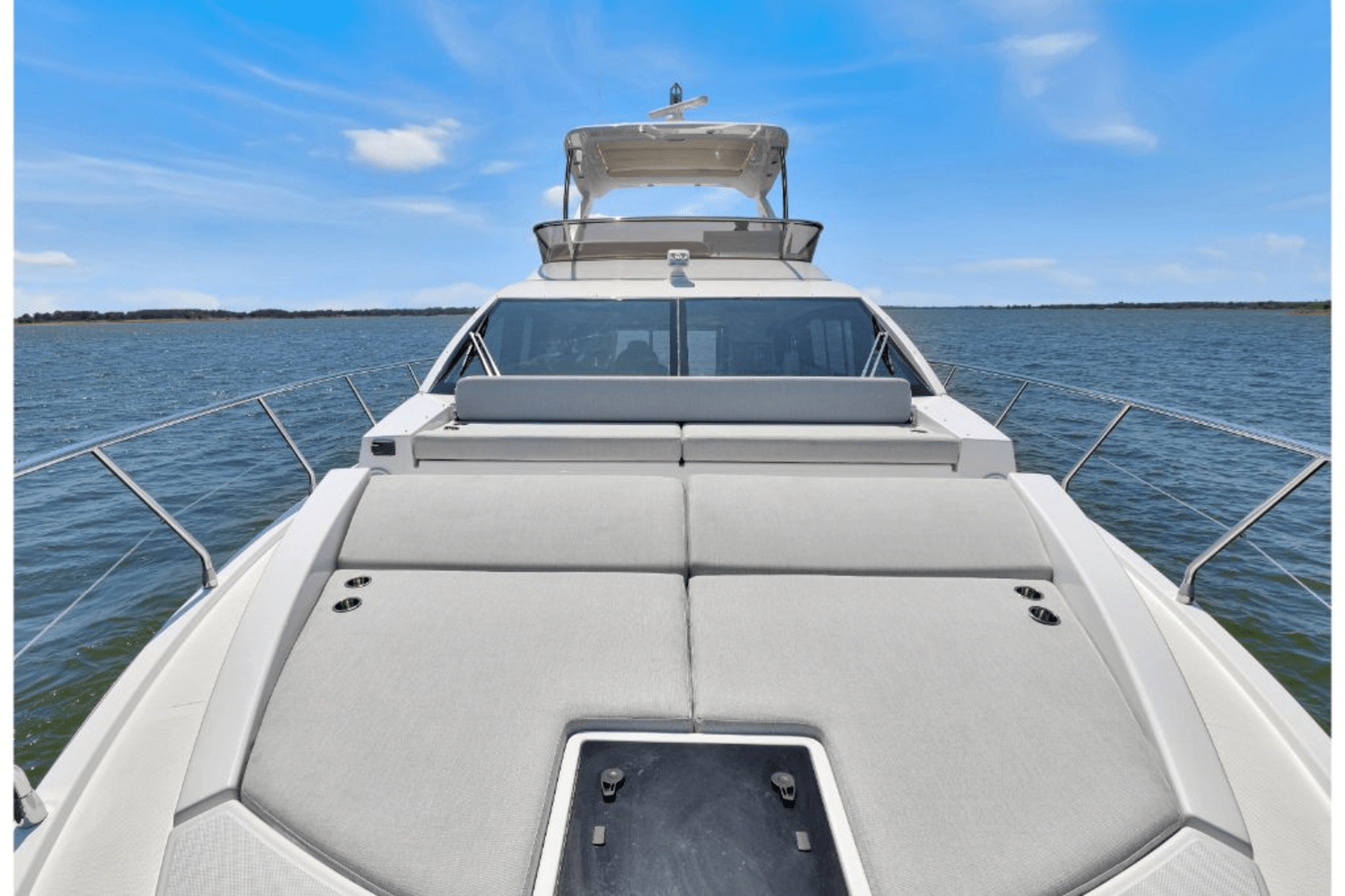 Slide: The Image of Azimut 50 FLY 2020 - 14