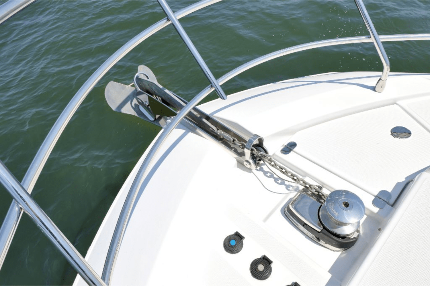 Slide: The Image of Azimut 50 FLY 2020 - 15