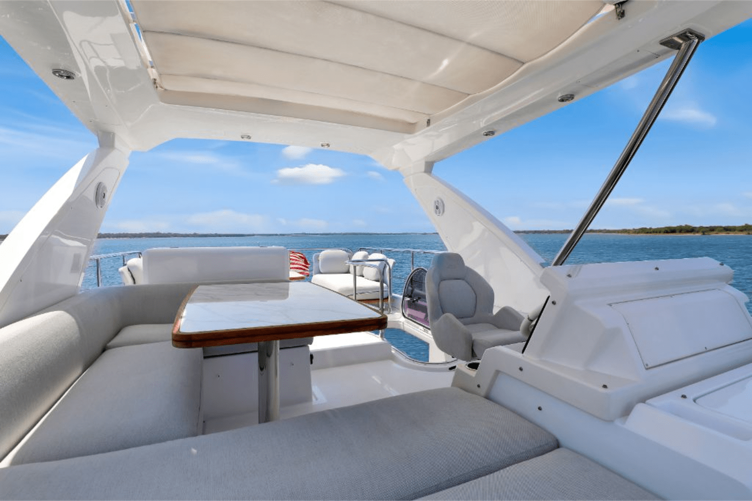 Slide: The Image of Azimut 50 FLY 2020 - 24