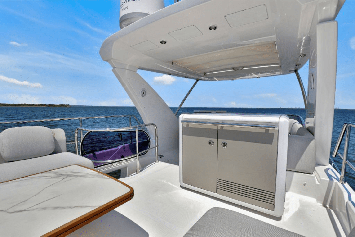 Slide: The Image of Azimut 50 FLY 2020 - 36
