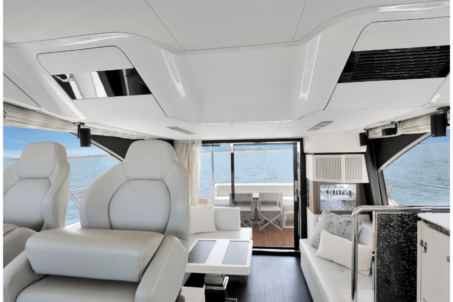 Slide: The Image of Azimut 50 FLY 2020 - 57