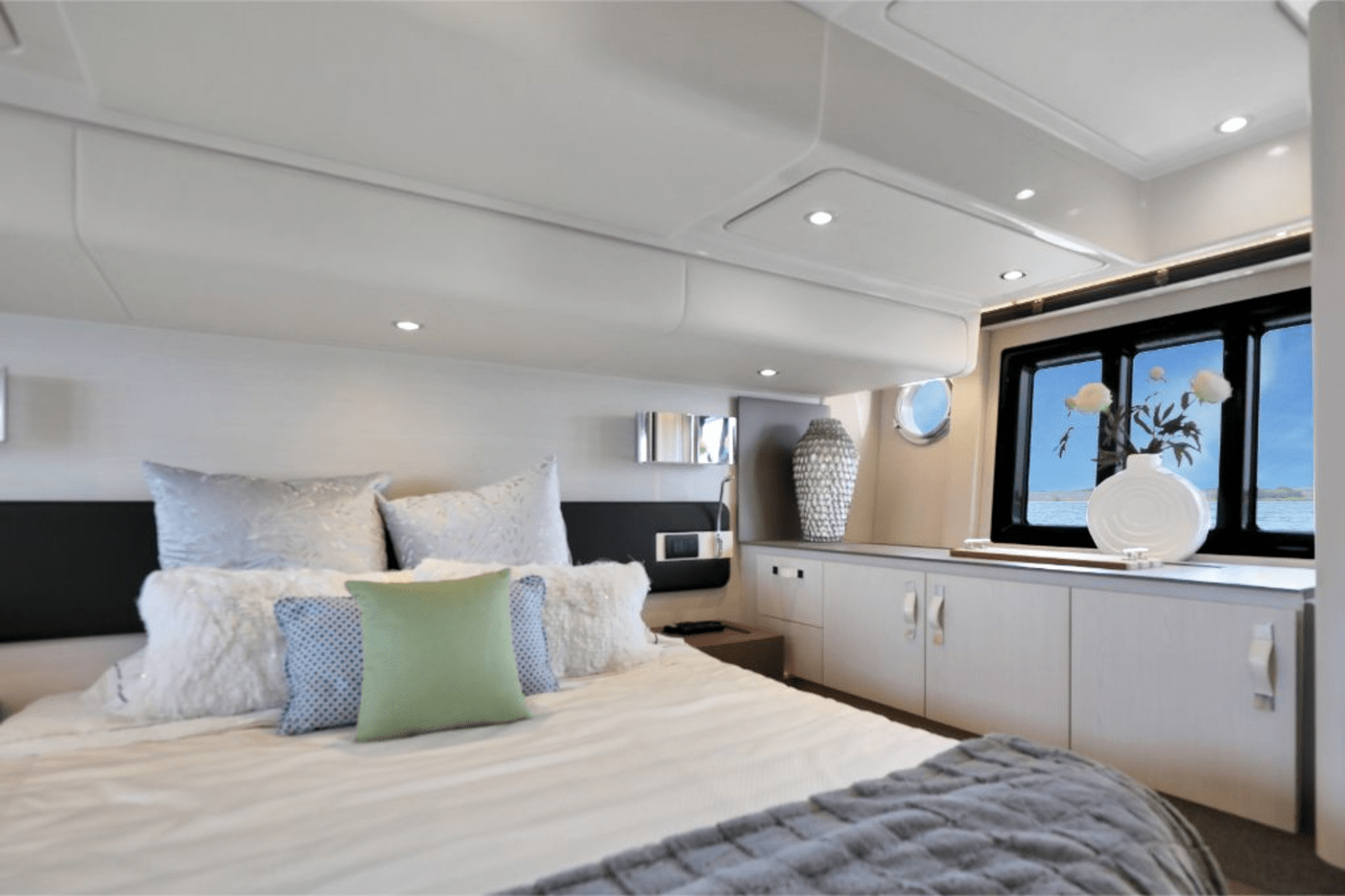 Slide: The Image of Azimut 50 FLY 2020 - 64