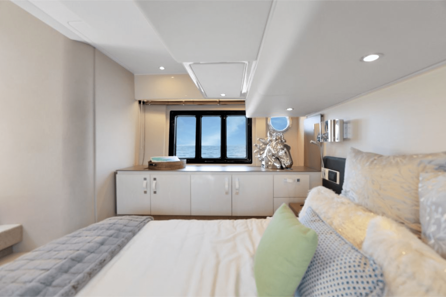 Slide: The Image of Azimut 50 FLY 2020 - 67