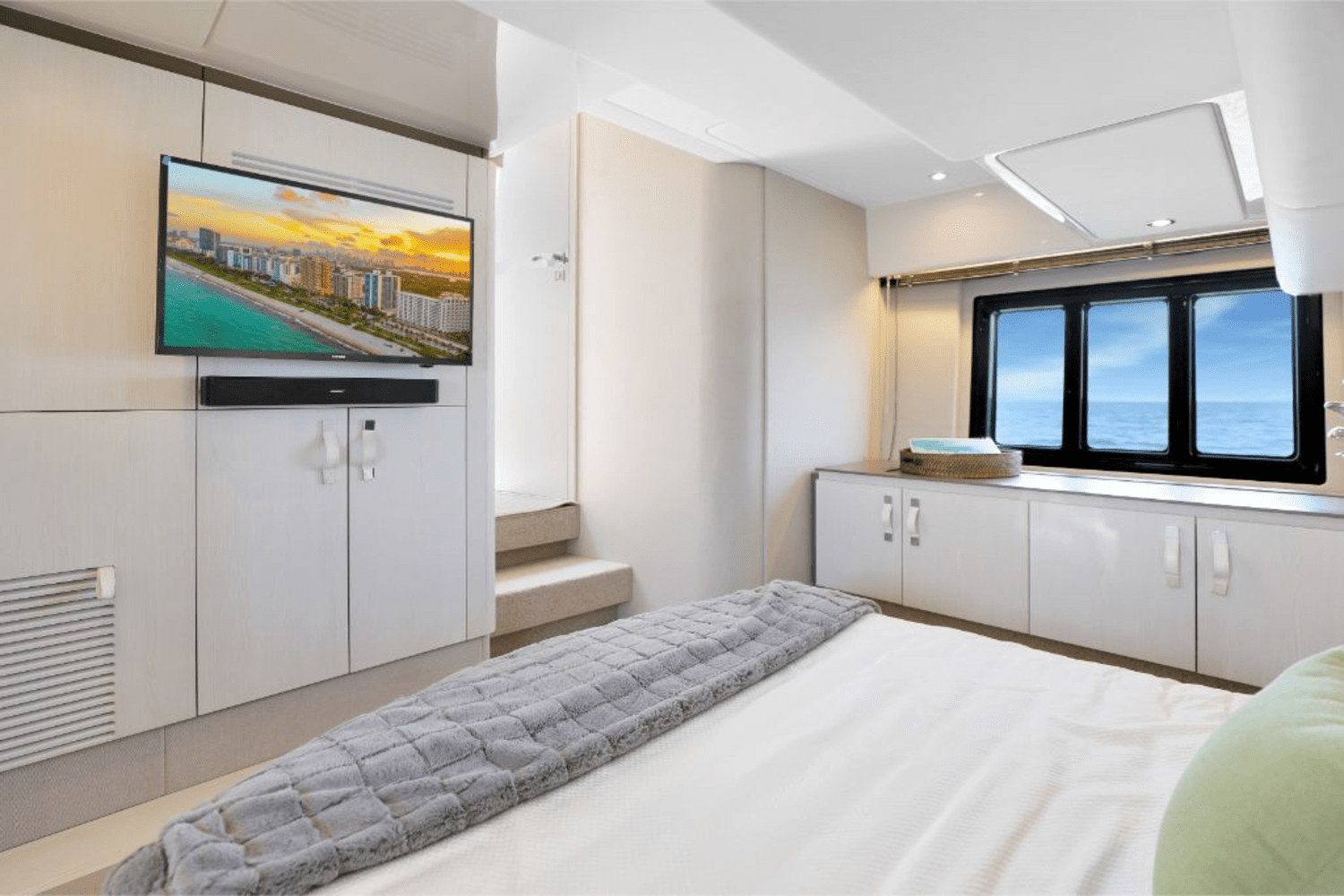 Slide: The Image of Azimut 50 FLY 2020 - 71