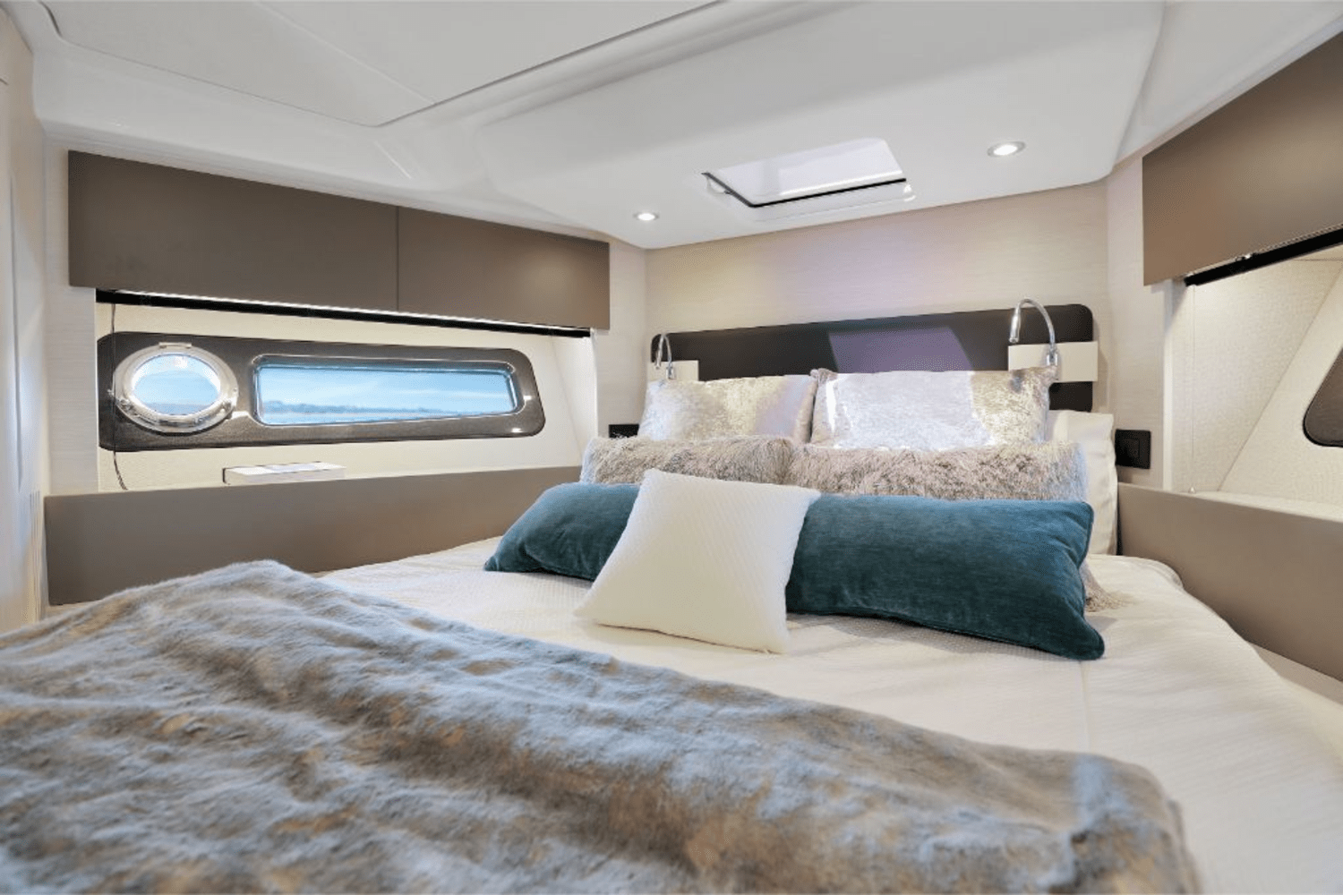 Slide: The Image of Azimut 50 FLY 2020 - 78