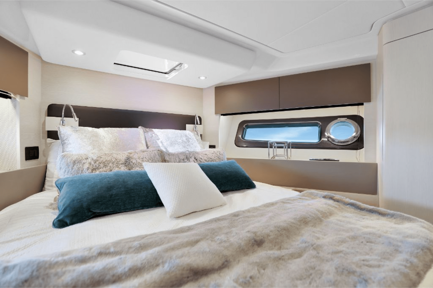 Slide: The Image of Azimut 50 FLY 2020 - 79